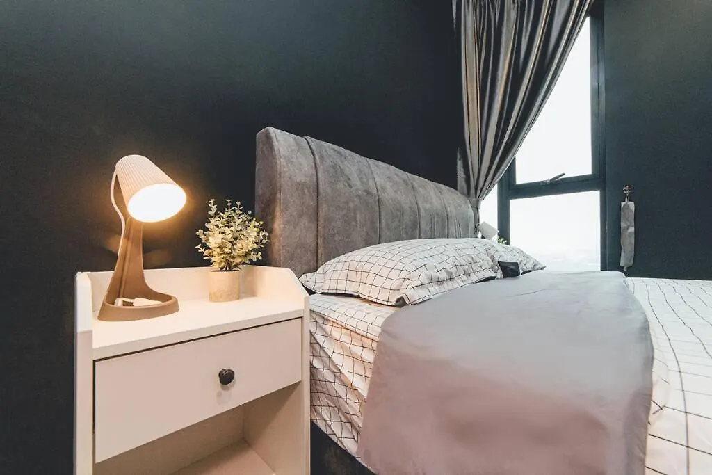 Wooden Sand Mosaicsouthkey 3Br W Bathtub Midvalley By Our Stay Johor Bahru 0*,  Malaysia
