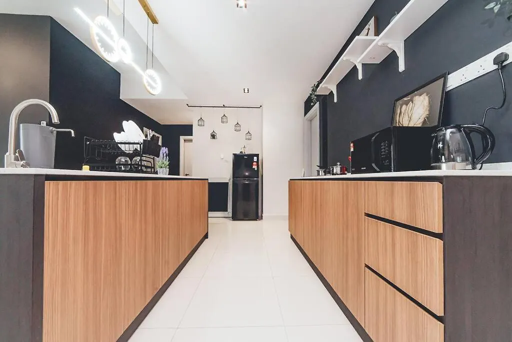 Wooden Sand Mosaicsouthkey 3Br W Bathtub Midvalley By Our Stay Johor Bahru