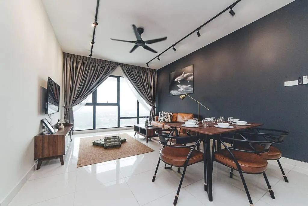 Wooden Sand Mosaicsouthkey 3Br W Bathtub Midvalley By Our Stay Johor Bahru